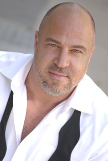 Актер Кенни Барр