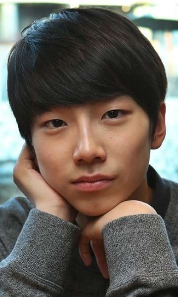 Фото Сон Ю-бин