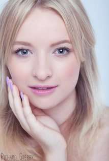 Актер Kiera Bell