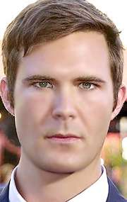 Актер Оз Перкинс