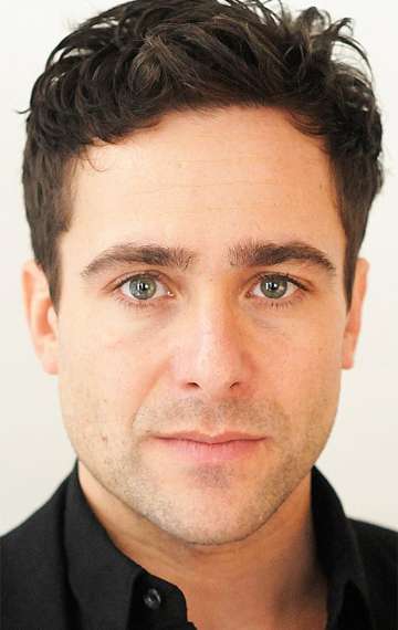 Актер Александр Пшилль