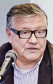 Актер Геннадий Орлов