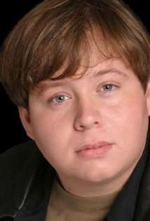 Актер Э.Дж. Де Ла Пена