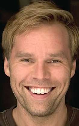 Актер Мэттью Харрисон