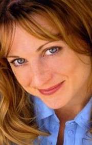 Актер Хинден Уолш