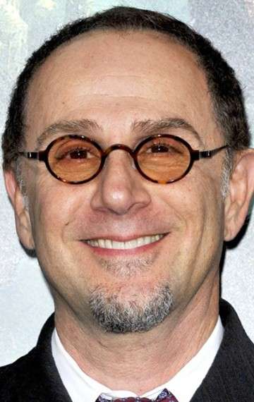 Актер Джон Кассир