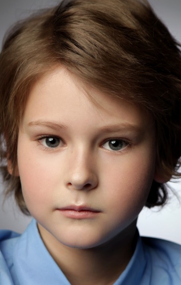 Актер Игорь Яшанин