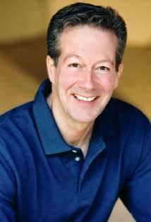 Актер Сьюэлл Уитни