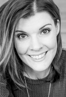 Актер Элли Луни