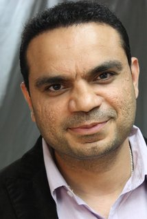 Актер Асад Цюэ