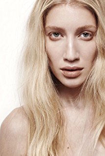 Актер Emily Eckes