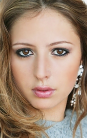 Актер Джулия Леви-Бекен