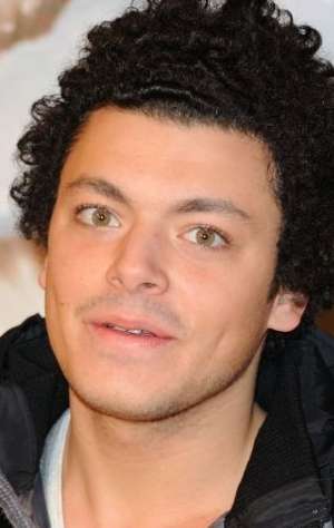 Актер Кев Адамс