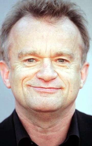 Актер Доминик Пинон