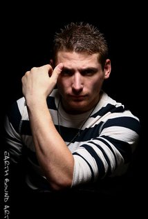 Актер Крис Т. Адамс