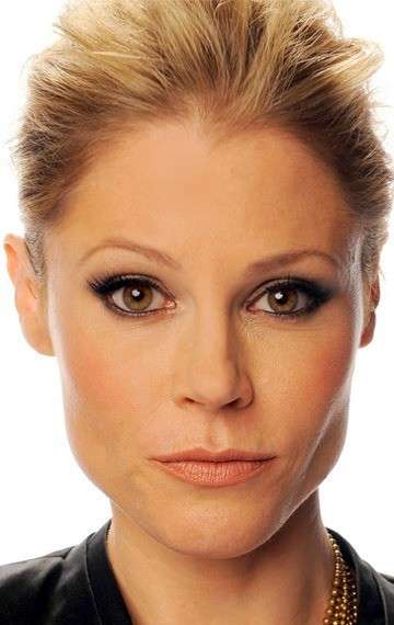 Актер Джули Боуэн