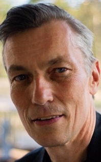 Актер Robert Enckell