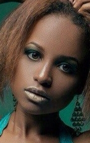 Актер Тэнэ Кирсанова