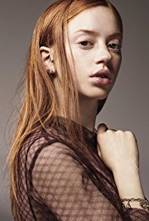 Актер Лили Ньюмарк