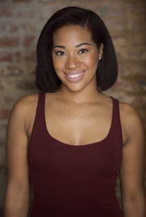 Актер Эшли Бри Джиллам