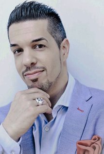 Актер Фред Тони