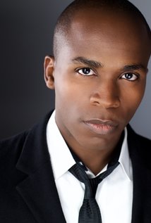 Актер Кеннет Мосли