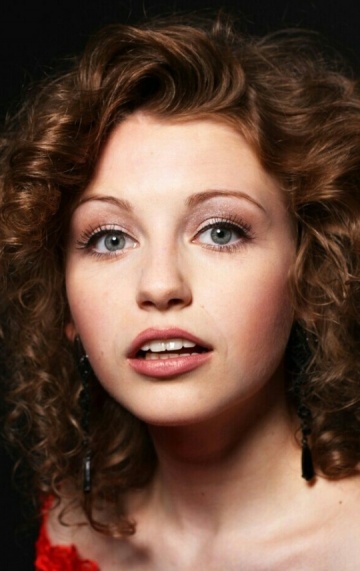 Актер Анастасия Лазо