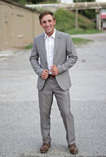 Актер Калеб Мартин