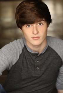 Актер Maxwell Ross