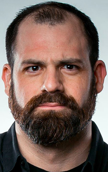 Актер Дастин Чавиано