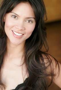 Актер Линда Асума