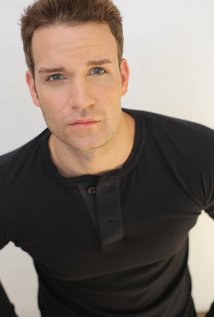 Актер James T. Schlegel