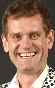 Актер Олег Бернов