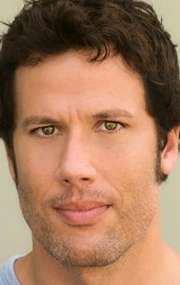 Актер Джонатан Брэй