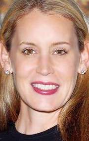 Актер Дженнифер Швалбах Смит