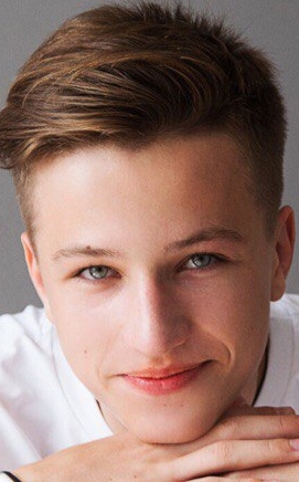 Актер Ян Гордиенко