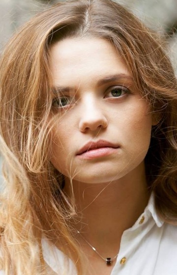 Актер Елена Борозенец