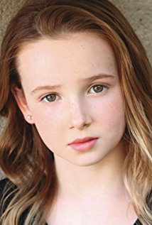 Актер Catie Harvey