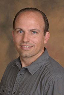 Актер Ник Суизи