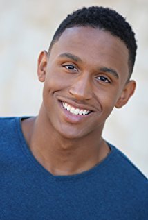 Актер Джон МакКалланд