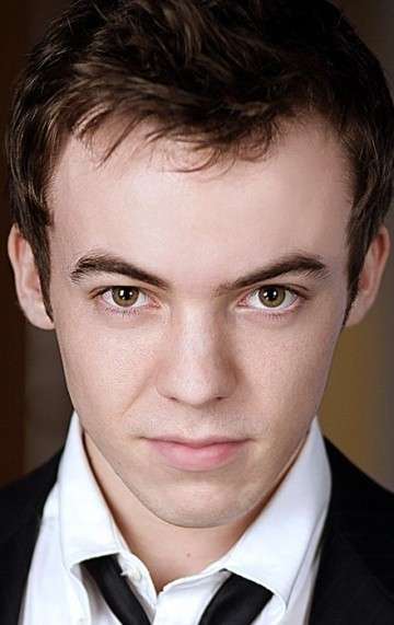 Актер Коннор Прайс