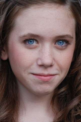 Актер Кэйтлин Э.Дж. Мейер