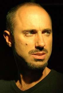 Актер Алекс Манугян