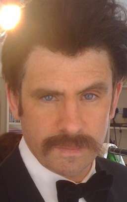 Актер Рентон Скиннер