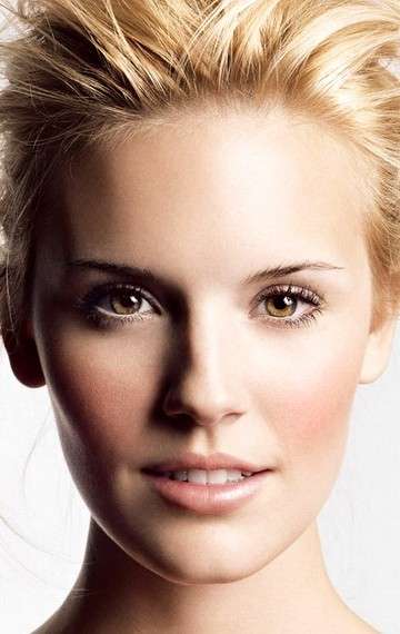 Актер Мэгги Грэйс