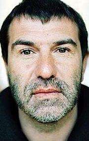 Актер Евгений Гришковец