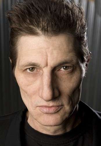 Актер Стивен Р. Харт