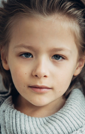 Актер Ян Алабушев