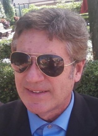 Актер Моррис Салливан