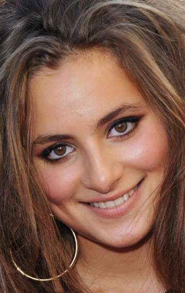 Фото Лили Эткинсон